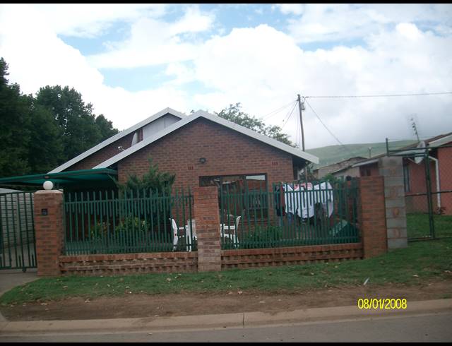 2 BEDROOM FREEHOLD FOR SALE IN MPOPHOMENI